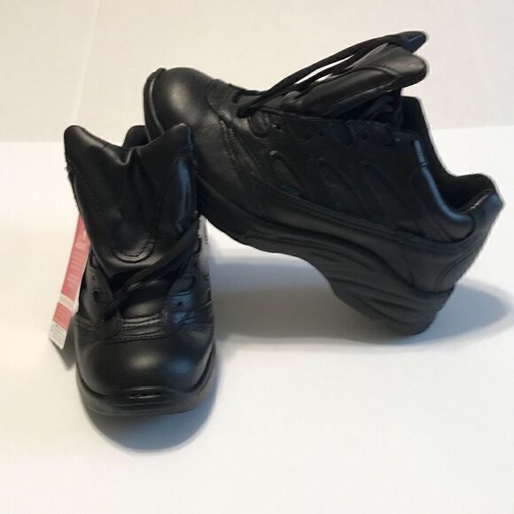 Thorogood Leather Workshoes. NWT. Black 7. Runs small. - Picture 4 of 9